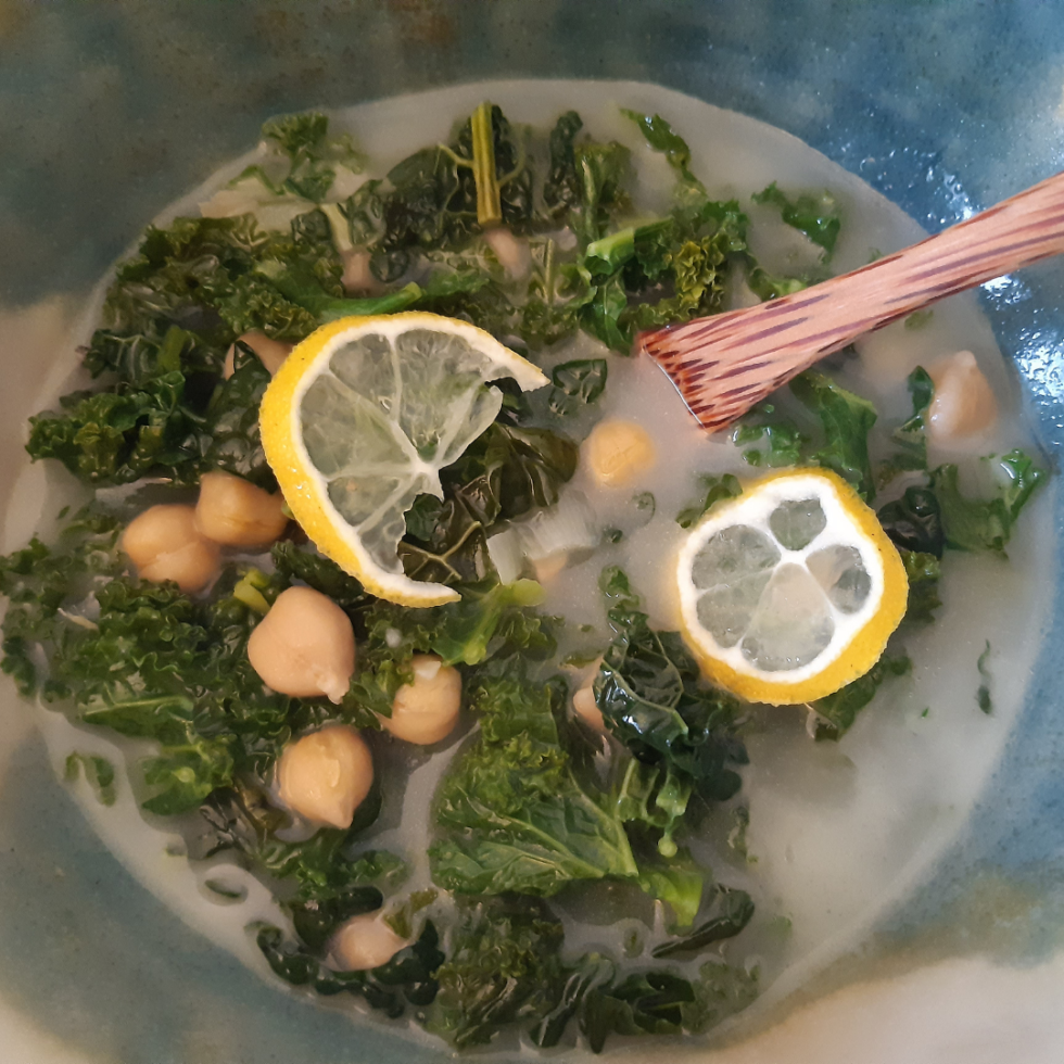Soupe au chou kale et lait de coco | TEMESIRA