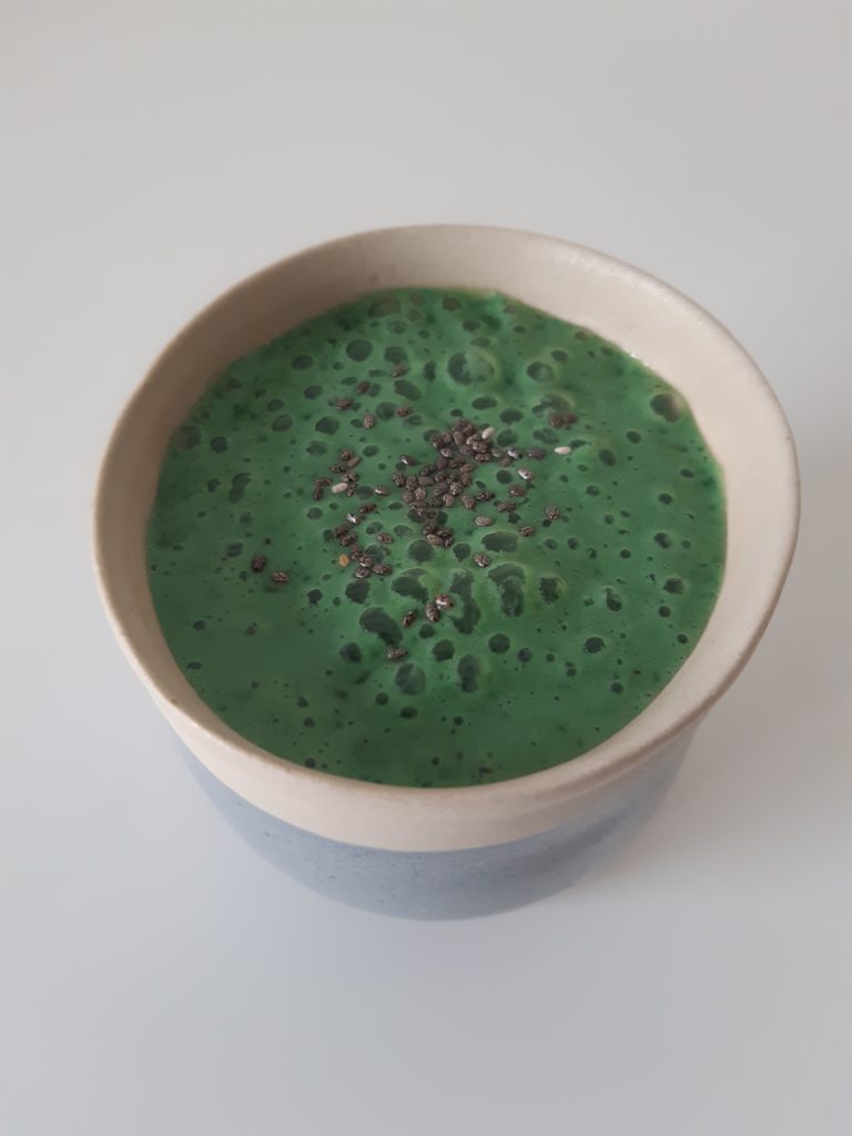 Smoothie Kale Kiwi Spiruline Banane Lait végétal Printemps Hiver Fer Boost Protéines végétales