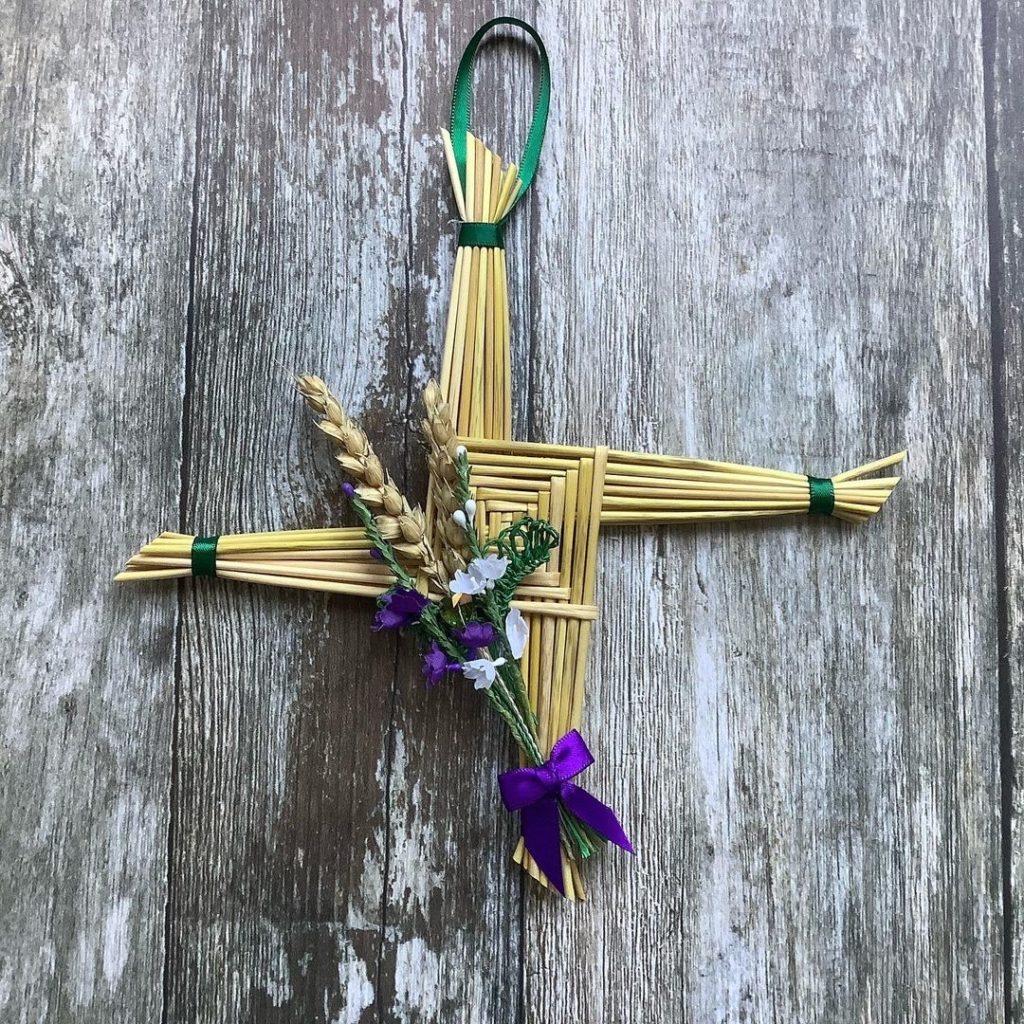 Bridget's cross Croix de Brigid Tradition celtique Protection Tressage